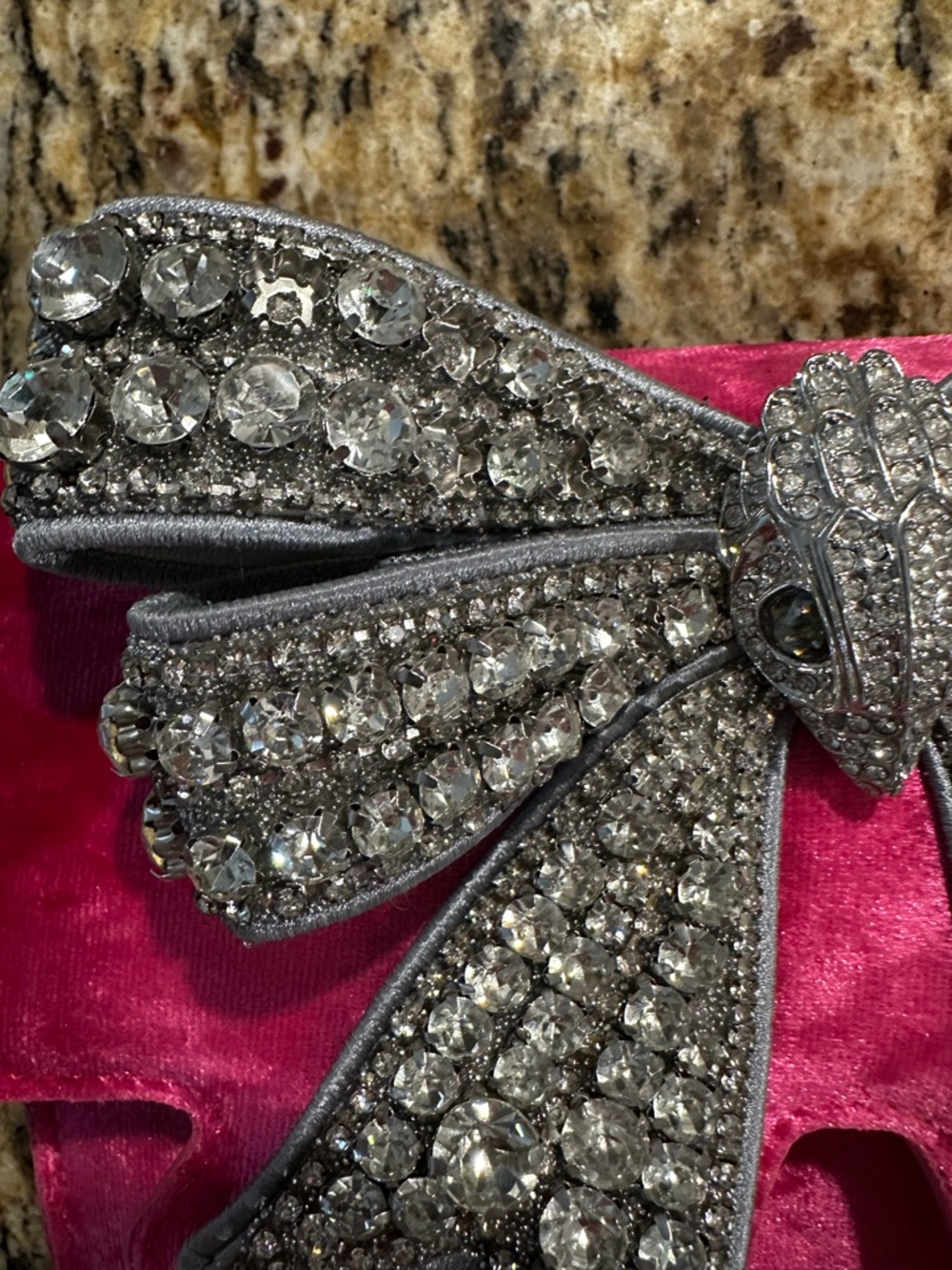 Kurt Geiger London Small Shoreditch Bow clutch in pink velvet. - Picture 2 of 16